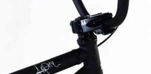 academy-black-stem