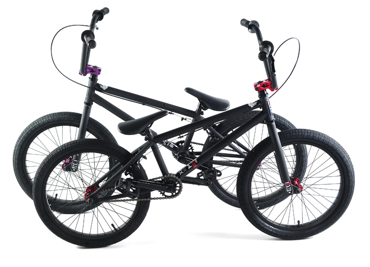 spark-blk-red-group