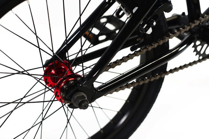 inspire-blk-red-18-rear